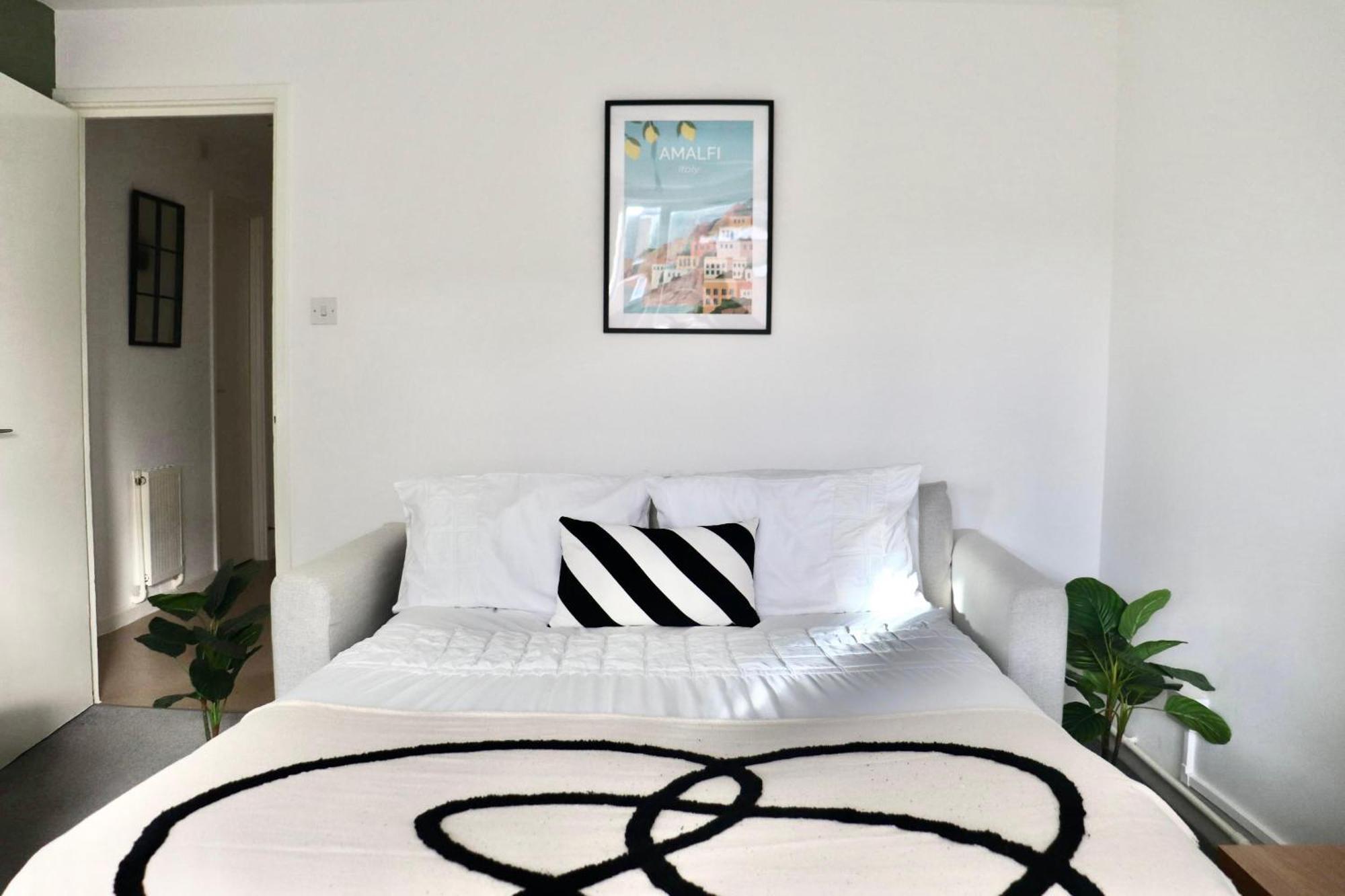 Stunning Apartment, Sleeps 4, Central London, 1 Bedroom, Zone 1, Kennington - Open For Business Stays, Long Stays And Families Relocating Luaran gambar